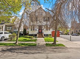 21010 34th Rd, Bayside, NY 11361