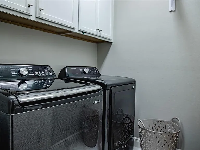 10452 Laguna Plains Dr — Photo 7