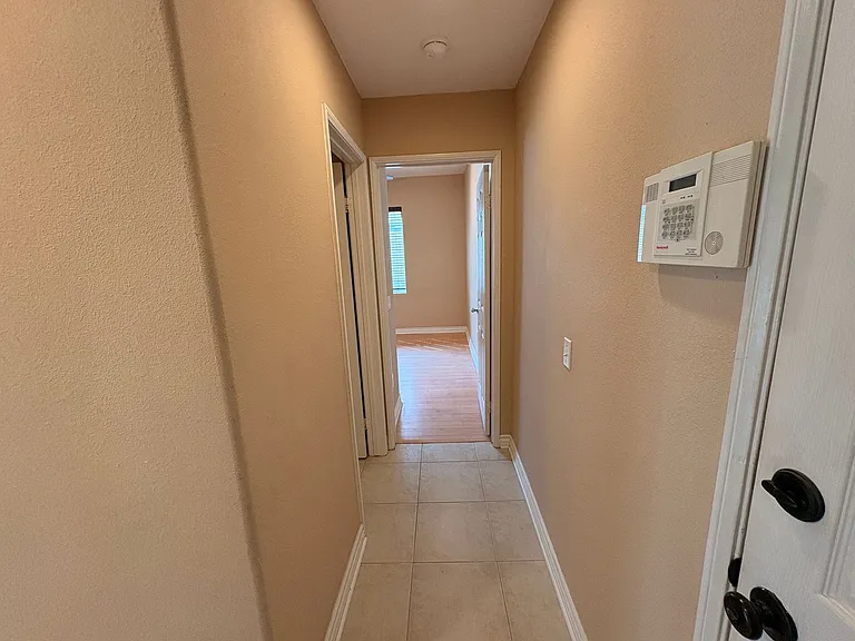 1456 Pinewood Dr — Photo 18