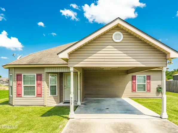 937 Lillian Michel Dr, Breaux Bridge, LA 70517