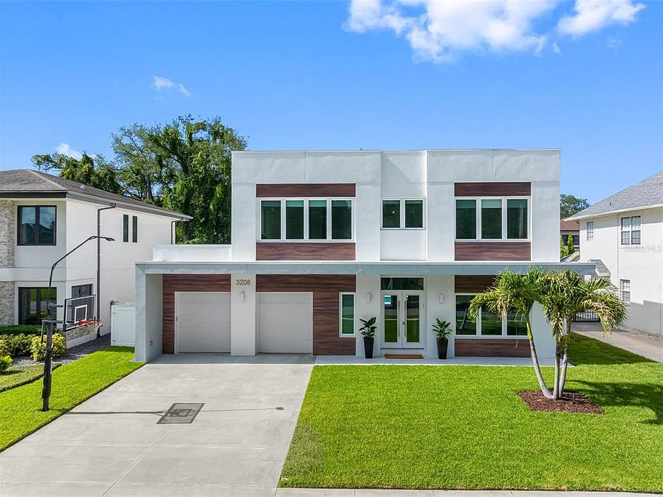 1st image of 3208 W LAWN AVENUE
