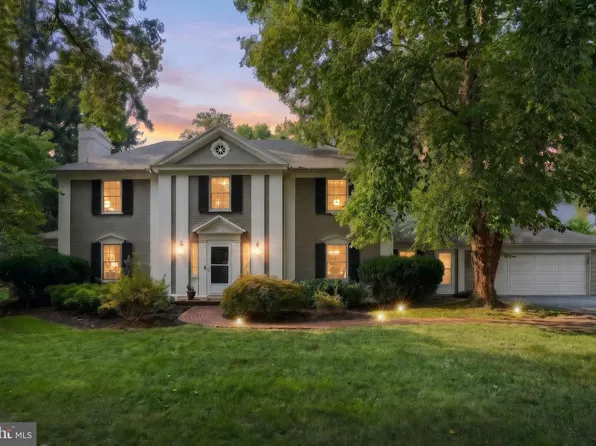 170 Edgewood Dr, York, PA 17403