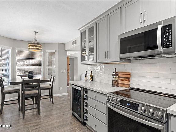 4th image of 9058 E GELDING Drive