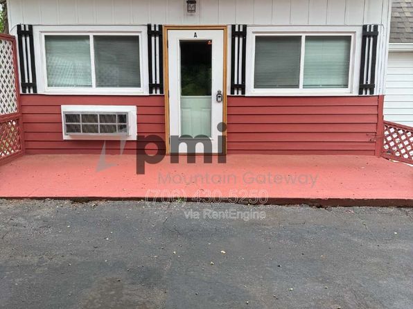 319 Oak Ave #A