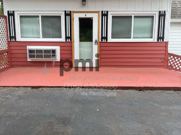 319 Oak Ave #A, Demorest, GA 30535