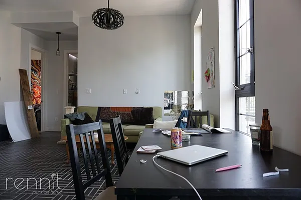 Rented by Rennit Inc. | media 40