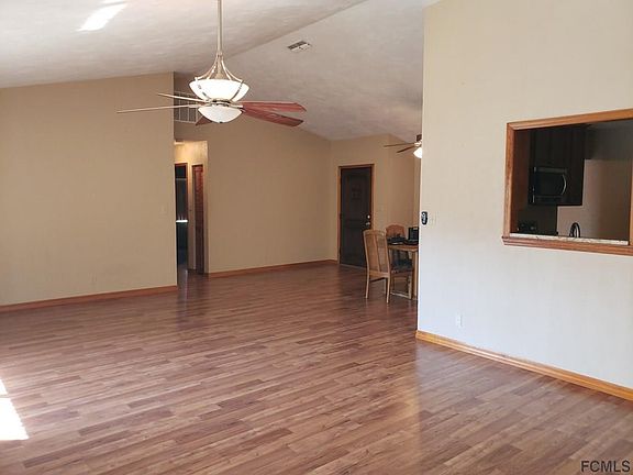 3rd image of 27 Fairmont Ln