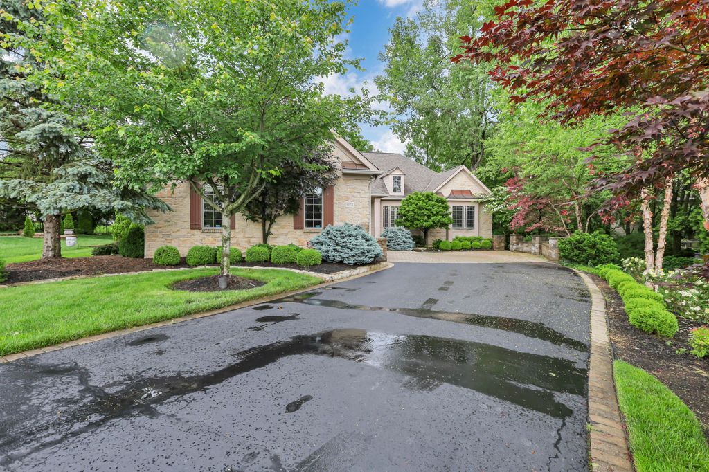 Real estate listing image