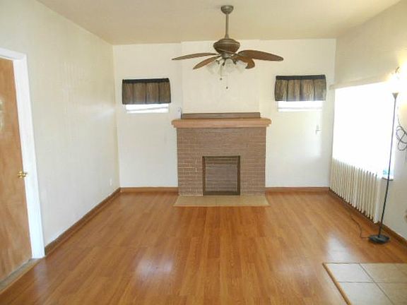 4th image of 4006 Cambridge Ave