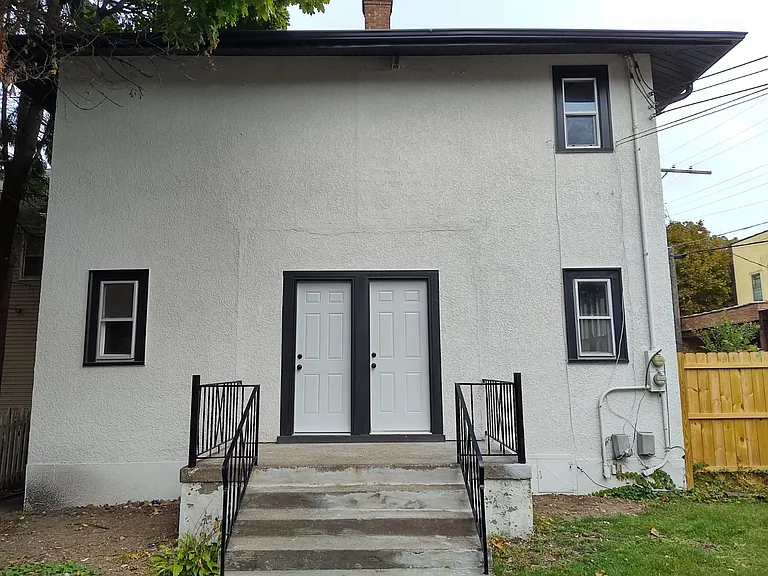 1594 Thomas Ave #2 — Photo 18