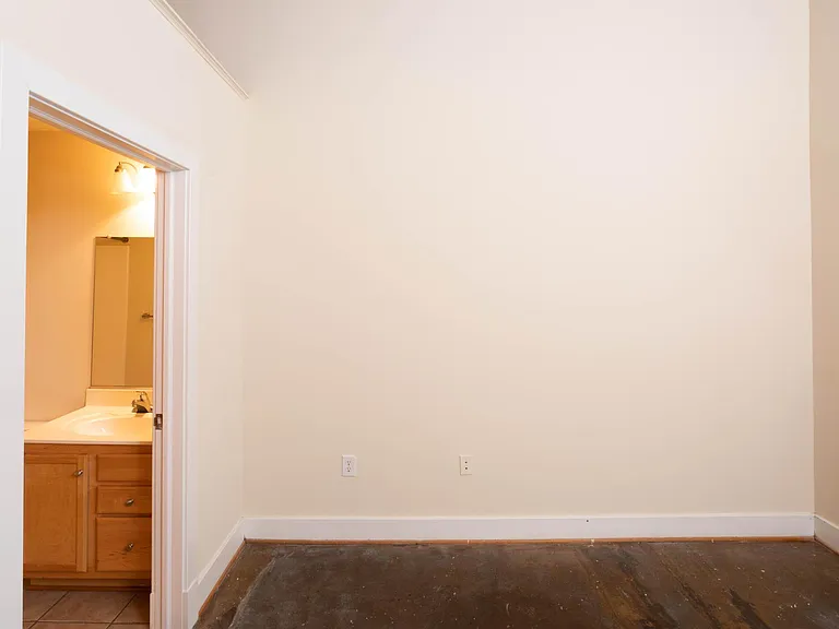 Apartment 206