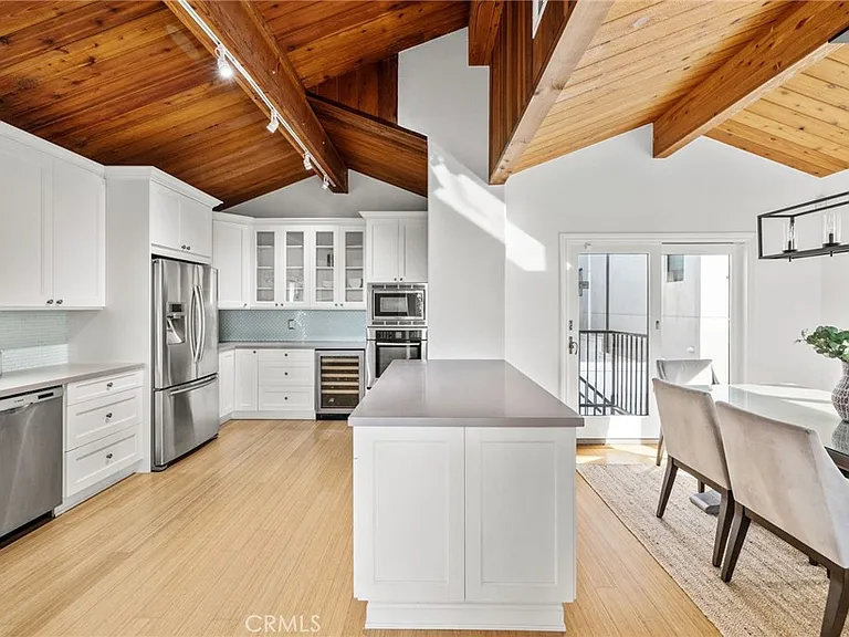 4104 Highland Ave — Photo 11