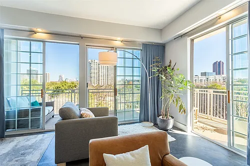 3225 Turtle Creek Blvd #447 Photo 1