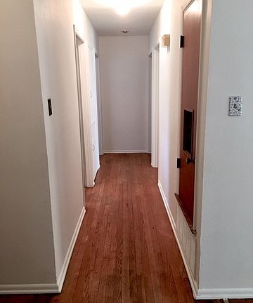 4th image of 362 Goodhue Ave