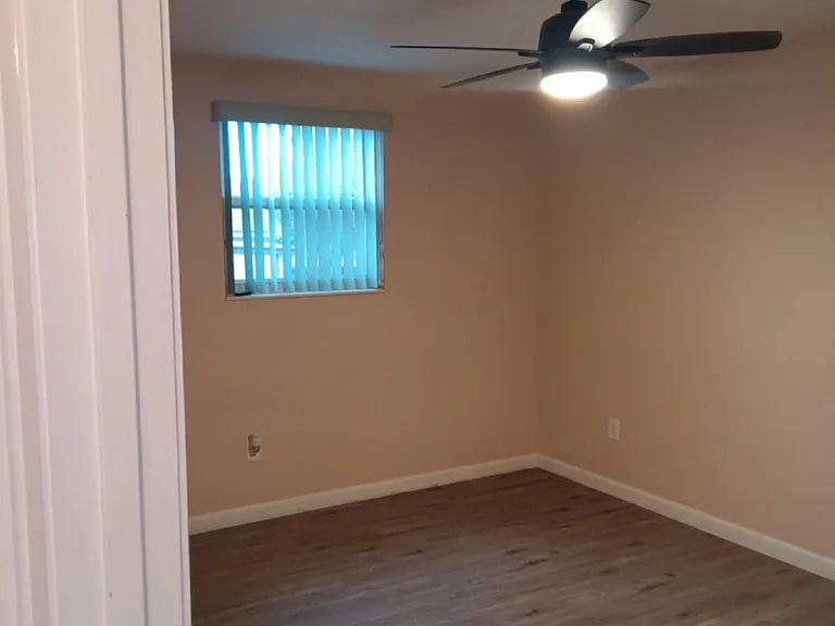 4404 Hagen Ave — Photo 7