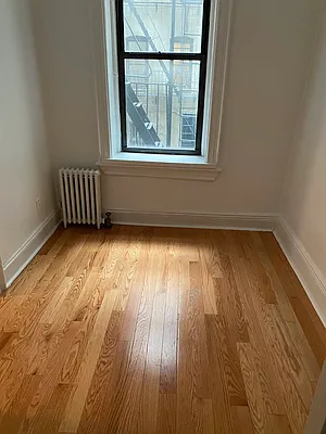 Rented by New York Realty Minimax Inc | media 15