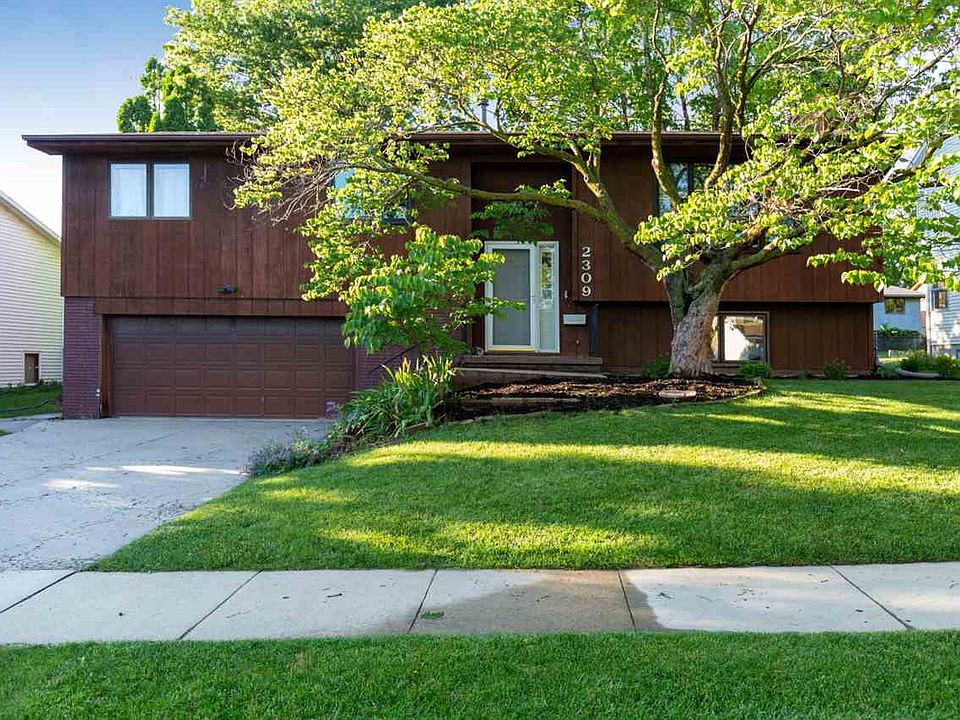 1st image of 2309 Yorkshire Dr