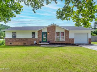 6927 Maize Dr, Knoxville, TN 37918