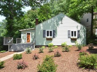 30 Oak Dr, Leetsdale, PA 15056