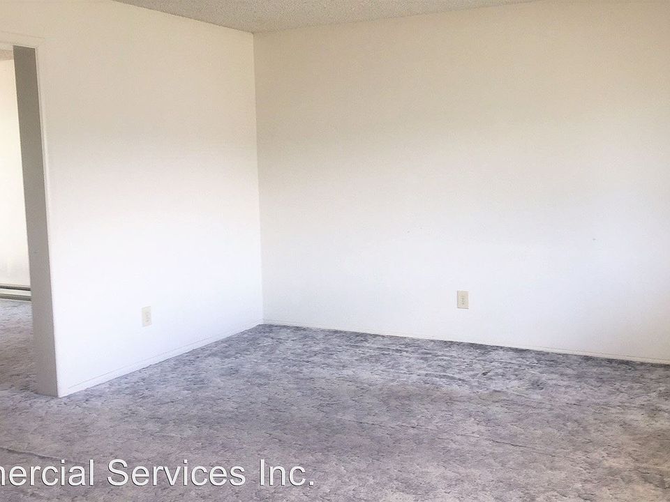 2nd image of 3590 Meadowlark Dr
