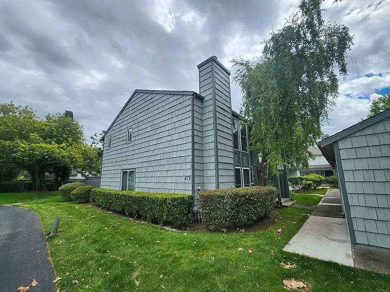 872 Cabot Ln — Photo 29