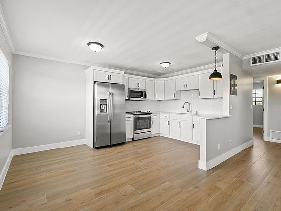 4th image of 324 Southwind Dr APT 10