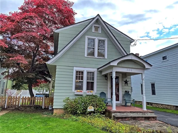 306 Mason St, Newark, NY 14513