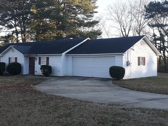 2nd image of 611 Winston St
