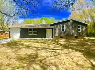106 S Cherry St, De Soto, IL 62924