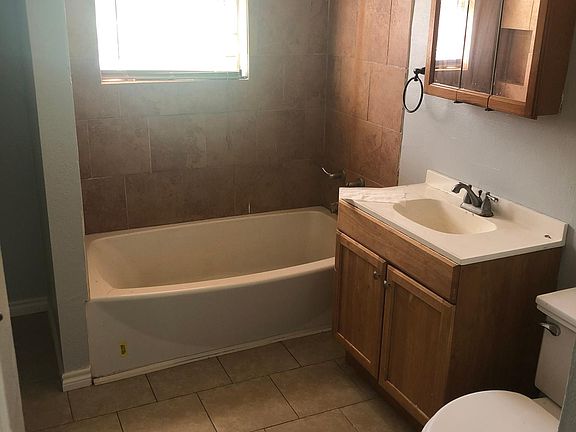3rd image of 18301 County Road 463