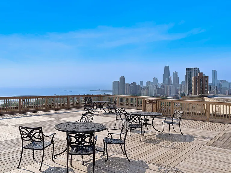 2000 N Lincoln Park West Pkwy #1310 — Photo 21