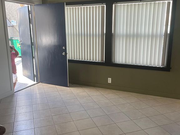 3rd image of 523 E Broadway #4