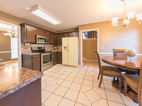 2nd image of 704 McGivney Ct