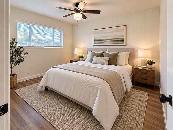 Bright, Comfortable 1st Bedroom