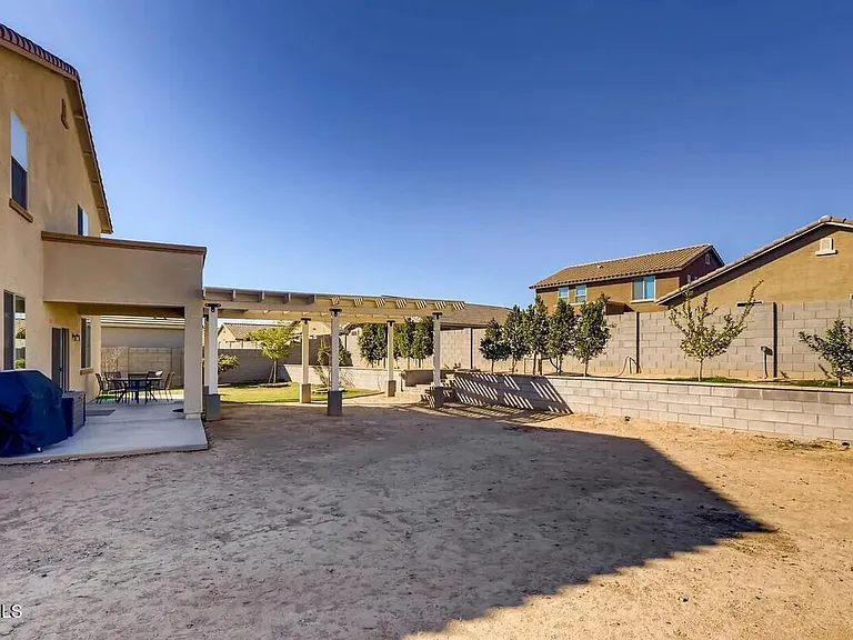 6144 W Freeway Ln — Photo 24