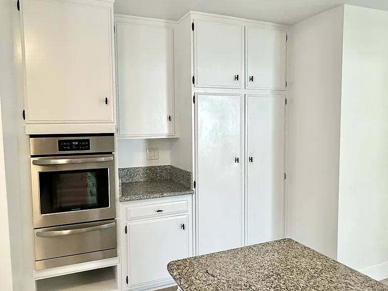 Kitchen Oven