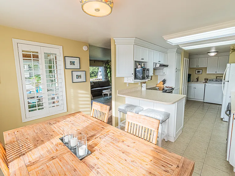 35300 Rueppel Ave — Photo 14
