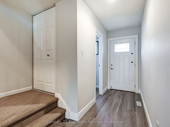 4th image of 1951 Rathburn Rd E #177