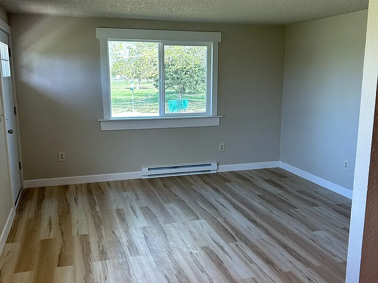 311 Phyllis Cir E #1 — Photo 4