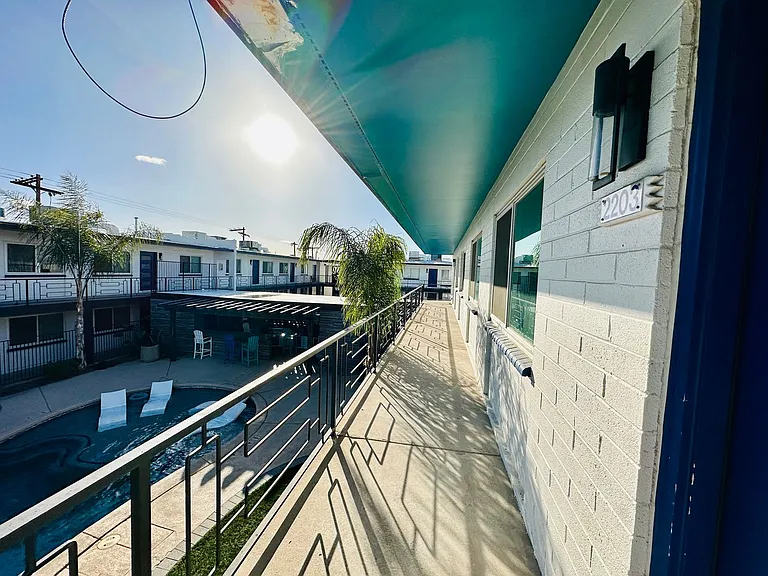 1 and 2 Bedrooms Great Location with Community Pool and Onsite Laundry! 1/2 of Mile from U of A — Photo 80