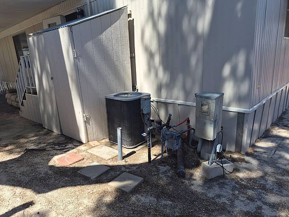 3rd image of 10888 West Dr Space 21
