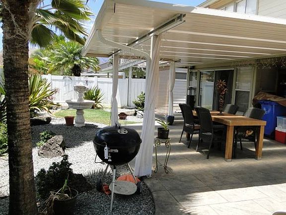 Spacious Covered Patio