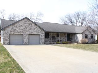 2207 5th Ave, Sterling, IL 61081