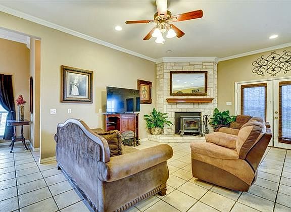 4th image of 1804 W Westhill Dr