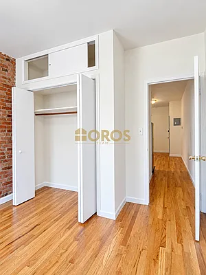 Bedroom, photo 1