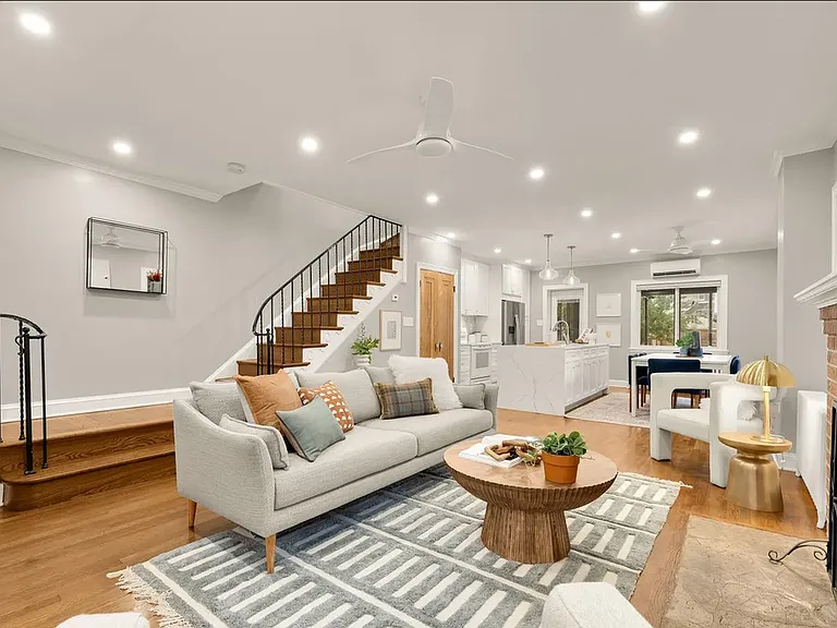 907 Varnum St NE — Photo 13