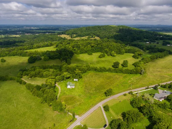 559 Coop Rd, Bell Buckle, TN 37020