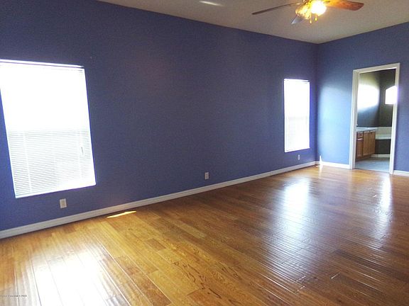 3rd image of 351 Castlewood Ln