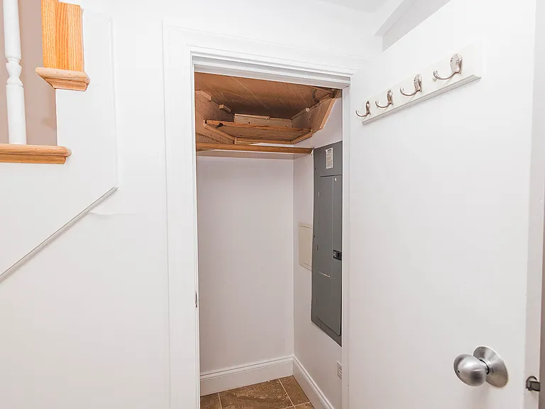 3056 N Paulina St — Photo 17