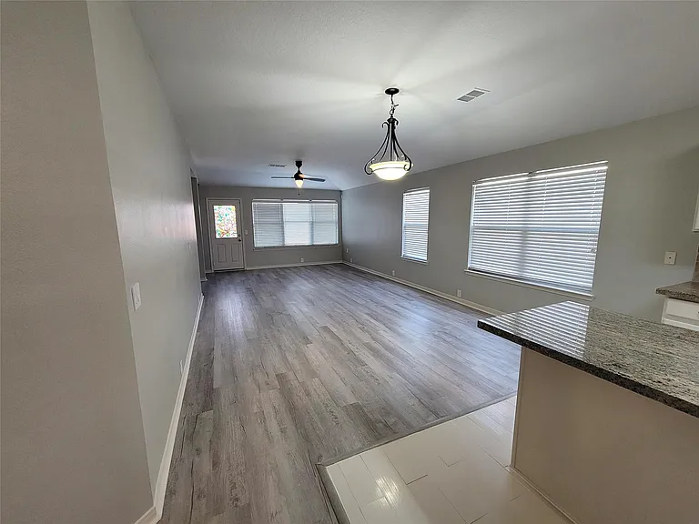603 Cypresswood Rdg — Photo 4